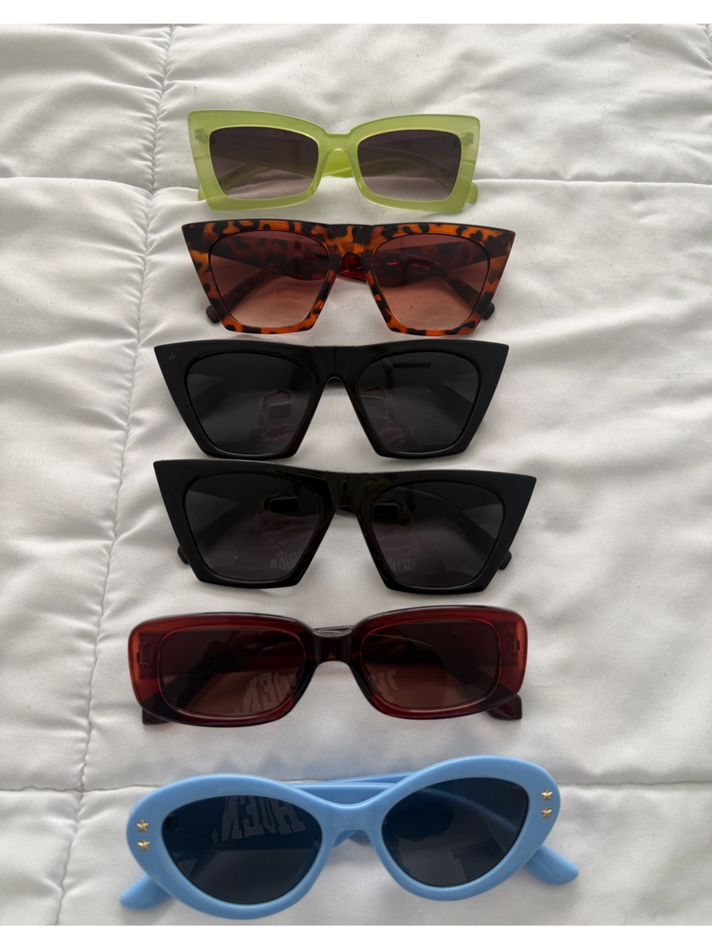 6 pairs of sunglasses